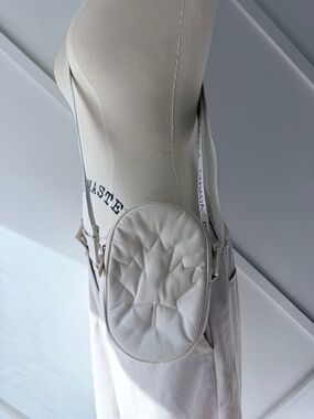 Lululemon Team Legacy Olympic Crossbody Bag Cream | Minimalist Athleisure Bag